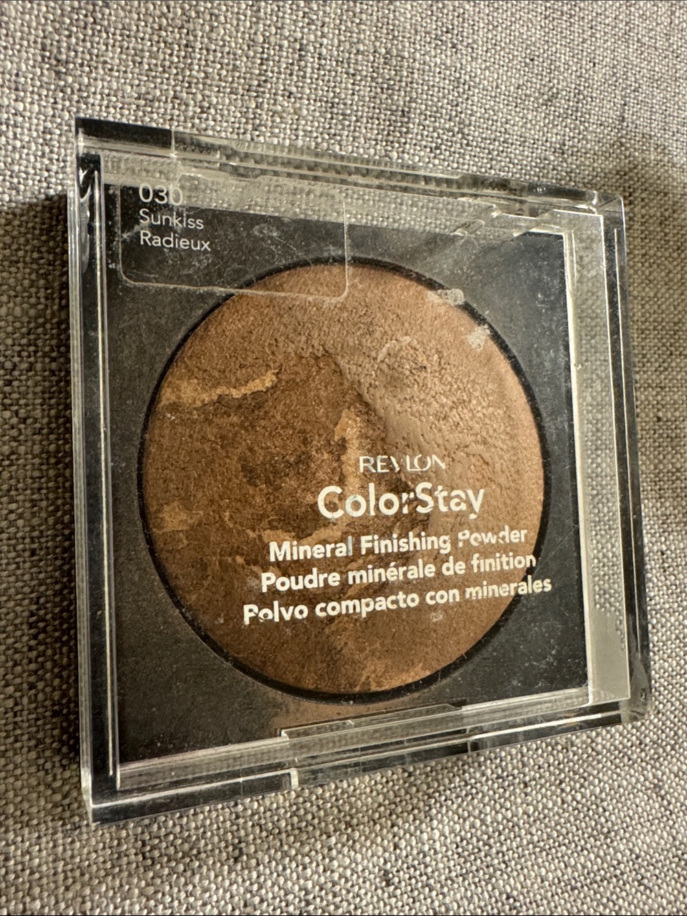 Used revlon Colorstay mineral finishing powder 030 SUNKISS RADIEUX discontinued